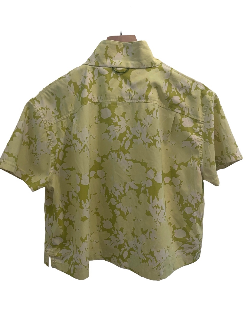 Outdoor Voices SolarCool Tourist Camp Shirt – Hyper Green Floral Medium - Picture 3 of 9